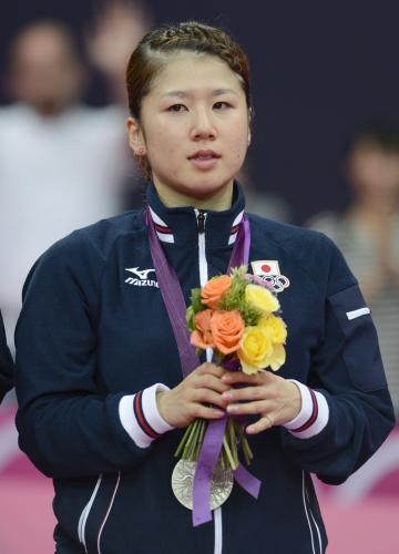 女子ダブルスで銀メダルを獲得した藤井瑞希