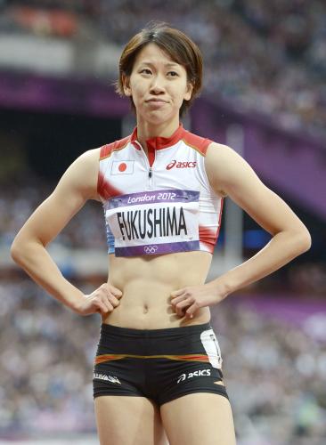 女子２００メートル予選、準決勝進出を逃し、悔しそうな福島千里