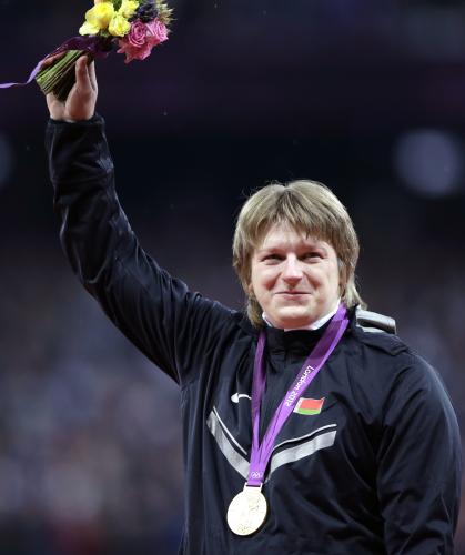 ロンドン五輪陸上女子砲丸投げで優勝したが、ドーピング違反で金メダル剥奪となった、ベラルーシのナドゼヤ・オスタプチュク
