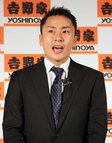 吉野家新商品「牛焼肉丼」記者発表会にゲストで出演した太田雄貴