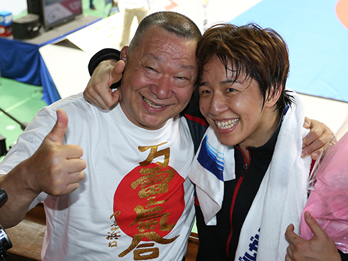 ブログで五輪でのレスリング存続を強く訴えた浜口京子、アニマル浜口氏