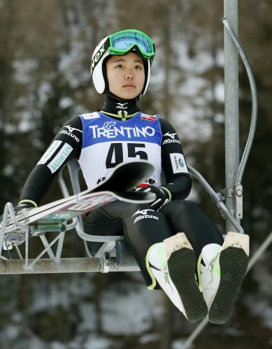 ノルディックスキー世界選手権の公式練習に参加したジャンプ女子の高梨沙羅