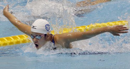 女子４００メートル個人メドレー　４分37秒53で優勝した大塚美優