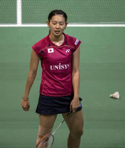 ３試合目のシングルスで、中国選手に敗れた高橋沙也加