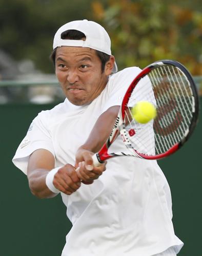 男子シングルス１回戦で敗退した伊藤竜馬
