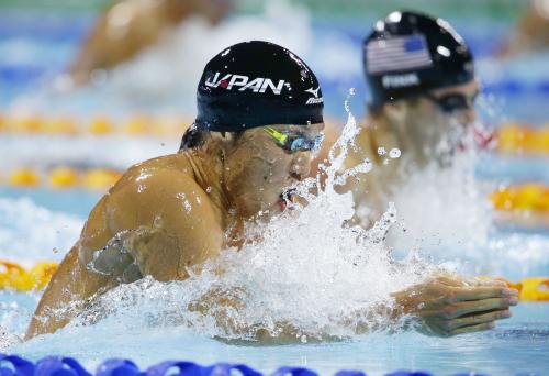 パンパシ水泳男子２００メートル平泳ぎ決勝　２分８秒57で優勝した小関也朱篤