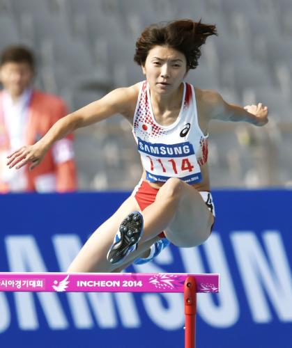 女子４００メートル障害　５８秒４６で予選突破の久保倉里美