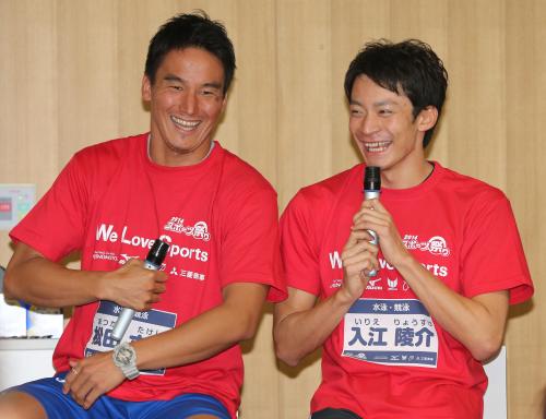 トークショーで笑顔を見せる松田（左）と入江