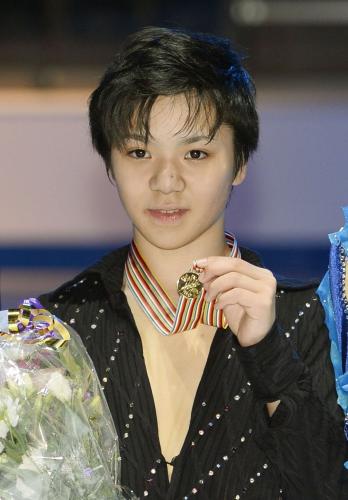フィギュアスケートの世界ジュニア選手権で初優勝した宇野昌磨
