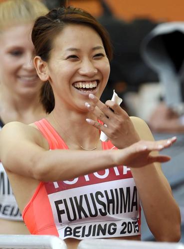 女子１００メートル予選　準決勝進出を決め笑顔の福島千里