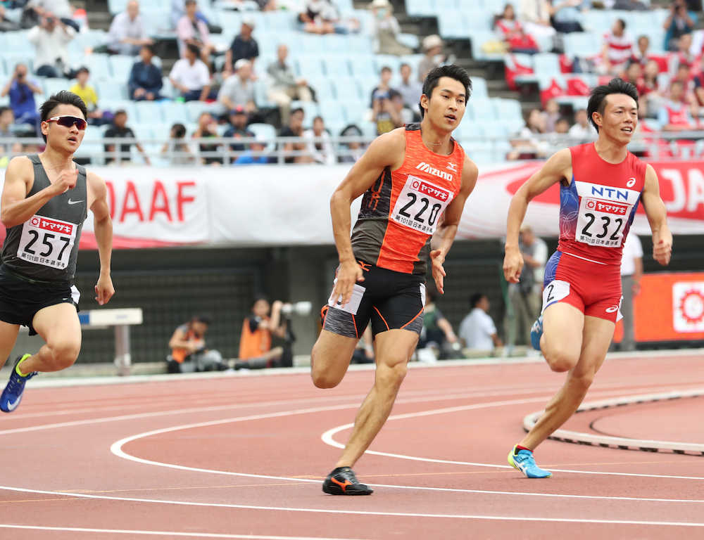 予選３組で出場した飯塚翔太（中）は世界選手権標準記録を予選でクリア