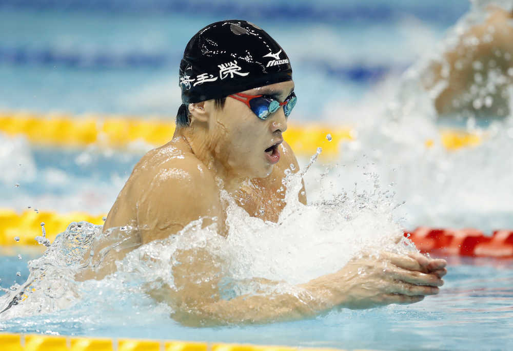 全国高校総体・競泳男子２００メートル平泳ぎ決勝　２分１０秒７７で優勝した埼玉栄・宮本