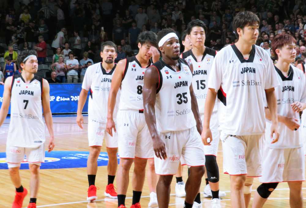 バスケット男子Ｗ杯アジア１次予選　オーストラリアに敗れ引き揚げる日本代表