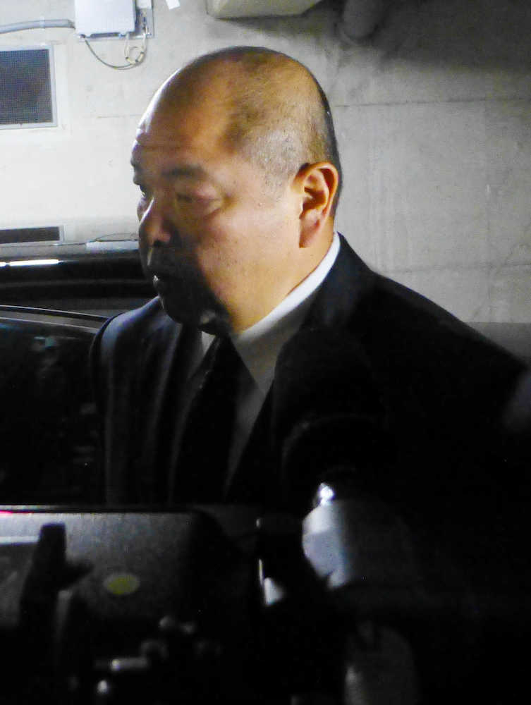 横綱日馬富士関の引退を受け、報道陣の取材に応じる日本相撲協会の八角理事長
