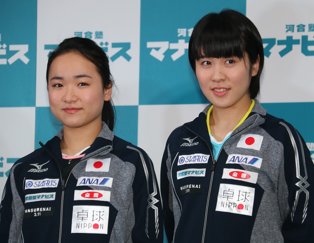 女子シングルス決勝で対戦する伊藤美誠（左）と平野美宇