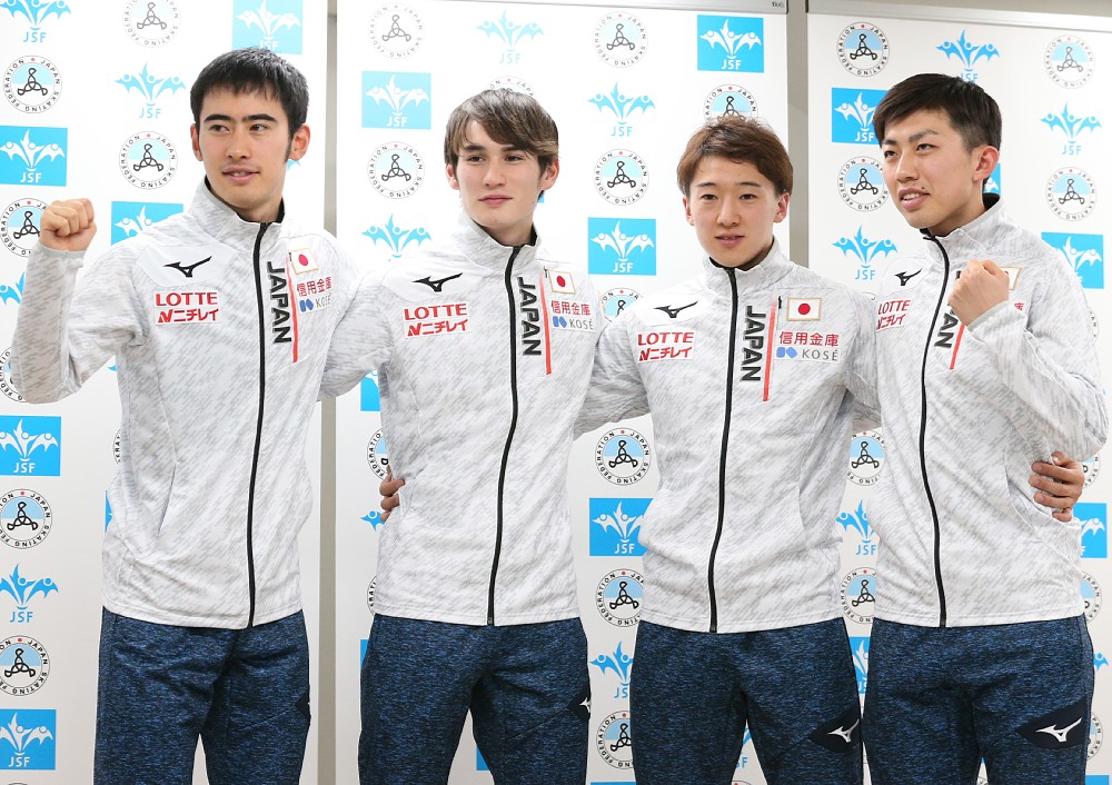 男子団体追い抜きの日本メンバー（左から）土屋良輔、ウイリアムソン師円、中村奨太、一戸誠太郎
