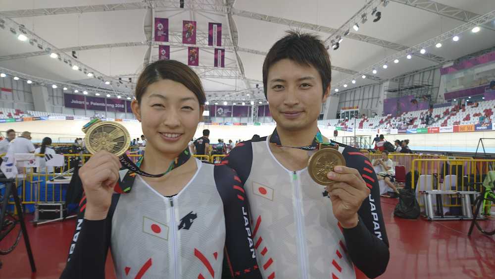 自転車４０００メートル団体追い抜きできょうだいで銅メダルをつかんだ兄の橋本英也と妹の優弥