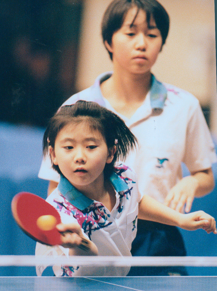 １９９８年１２月、全日本選手権の女子ダブルスで社会人ペアを破った福原