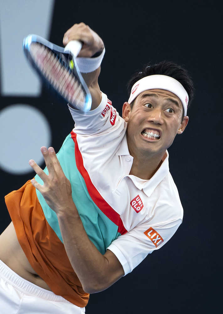 【画像・写真】錦織１９年初勝利　サーブ好調「１試合目にしては十分」