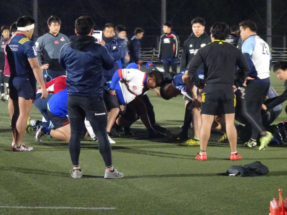 【画像・写真】天理大「槍スクラム」で押し込む　島根主将「鍵になる」