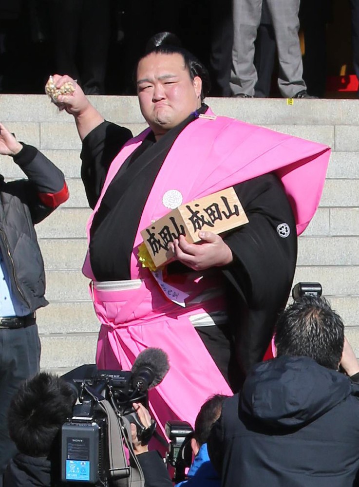 【画像・写真】引退の稀勢の里　成田山新勝寺の豆まき欠席　昨年まで１４年連続参加　海老蔵「お疲れ様でございました」