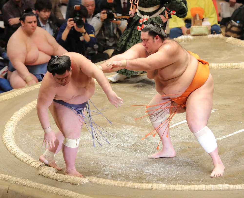【画像・写真】７戦全勝は白鵬１人、１敗で阿武咲ら４人　北勝富士は２０年ぶり２日連続不戦勝