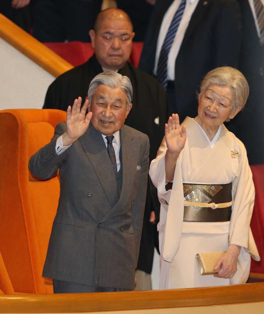 【画像・写真】白鵬８連勝、平成最後の天覧相撲　両陛下前に責任果たす