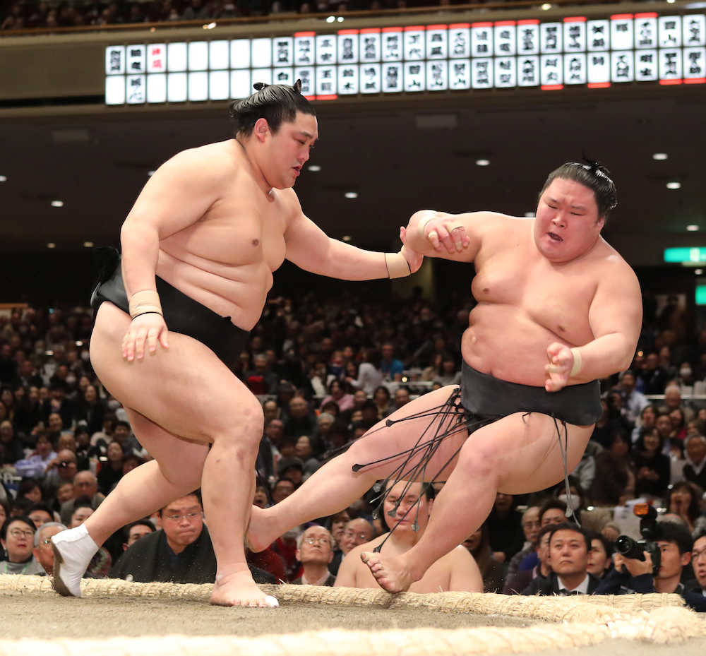 【画像・写真】八角理事長　勝ち越しすら危ぶまれる２大関に「さすが大関という相撲を」