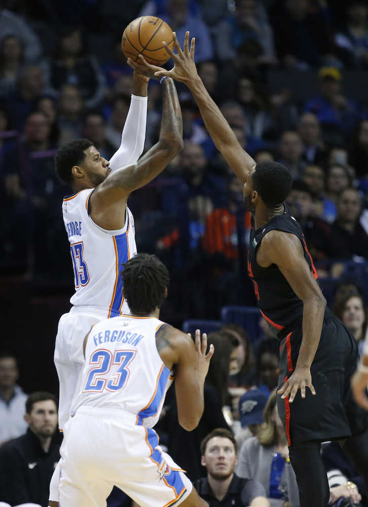 【画像・写真】東地区全体２位のラプターズがホームで１０連勝　首位バックスとは勝率で４厘差