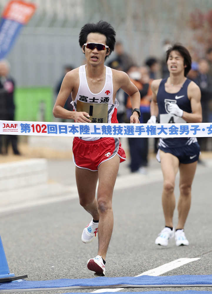 【画像・写真】競歩男子高橋、女子岡田がＶ５　スピード勝負で世陸切符