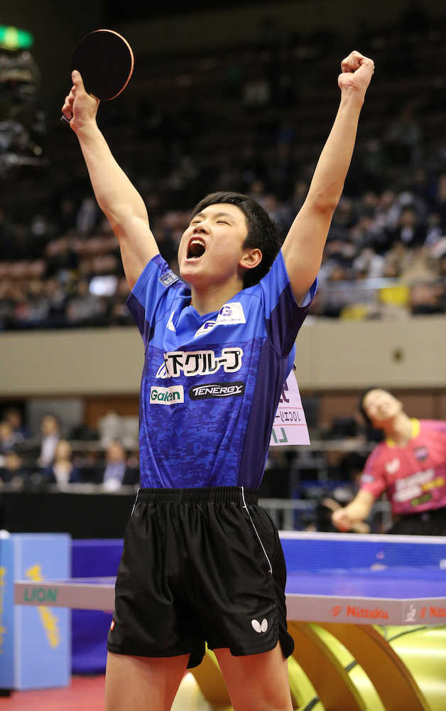 【画像・写真】張本「３・１１」前に地元仙台でトップ１２初Ｖ「スポーツを通して勇気を」