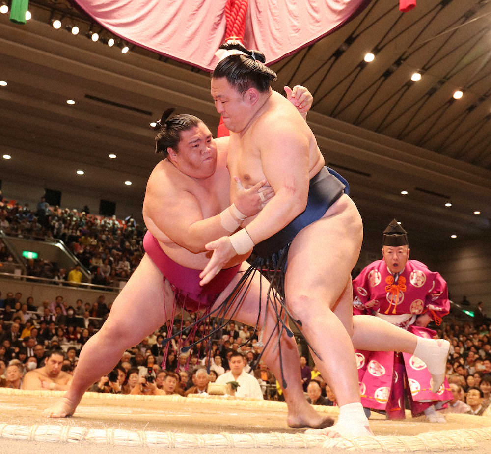 【画像・写真】御嶽海、勝利もやや物足りず「1回で押し切りたかったです」