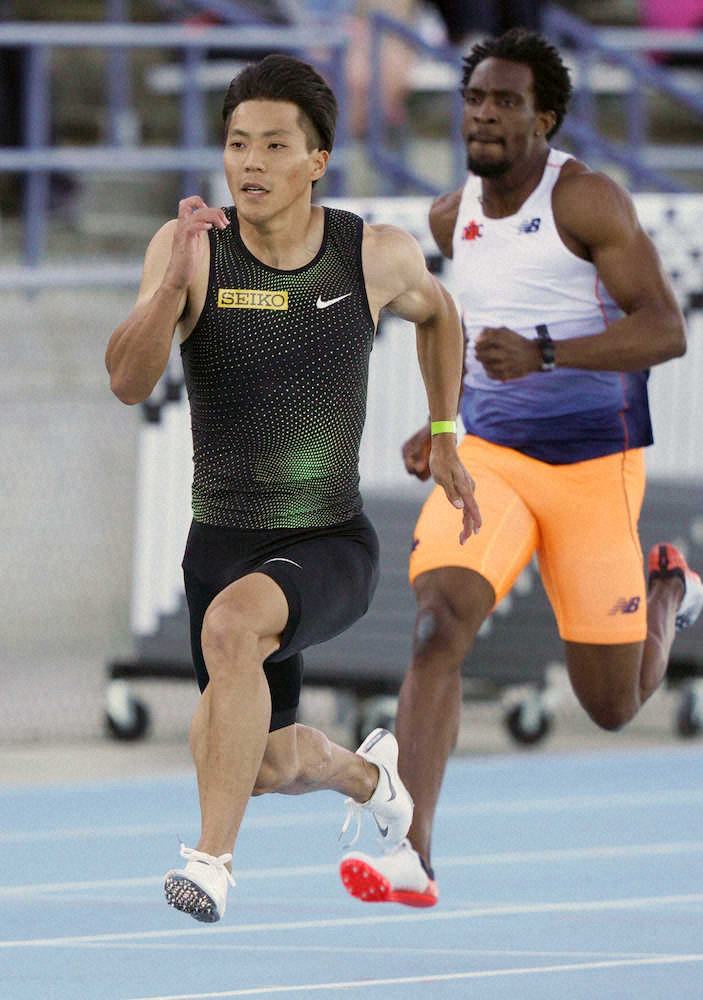 男子100メートルで10秒18（追い風参考）だった山県亮太（左）＝ジャクソンビル