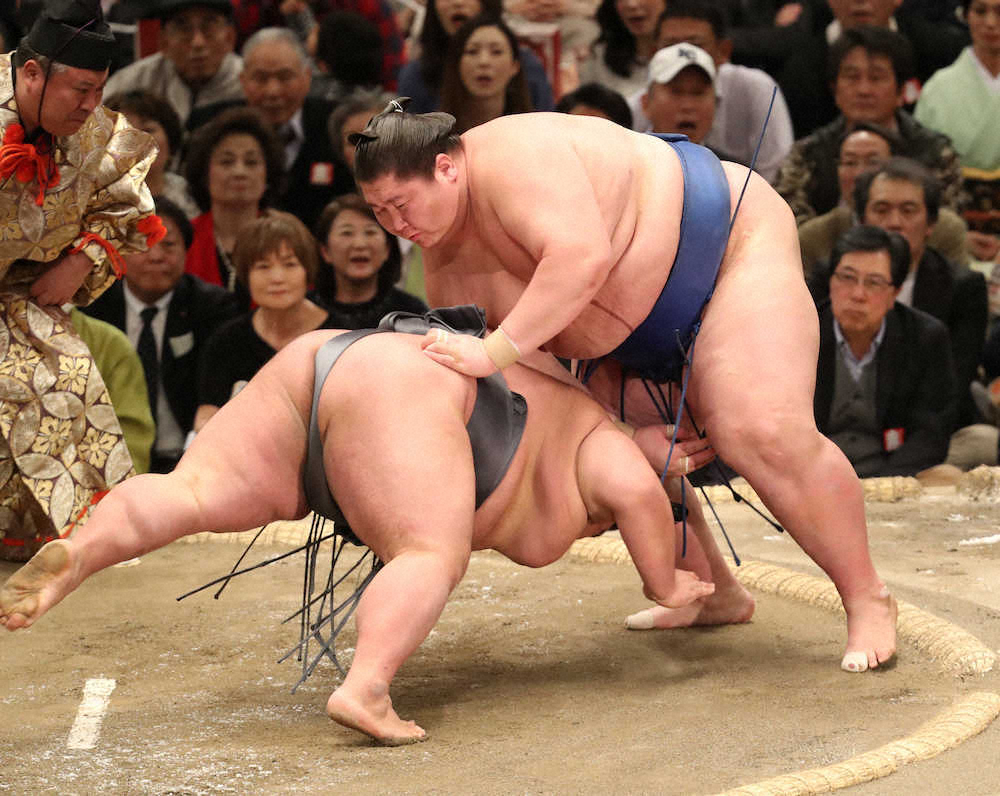 【画像・写真】貴景勝　足踏み…千秋楽は栃ノ心と“世紀の大関入れ替え戦”