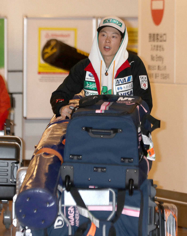 【画像・写真】小林陵、個人総合Vの快挙も今季は「90点」　辛口自己採点の理由は「世界選手権」