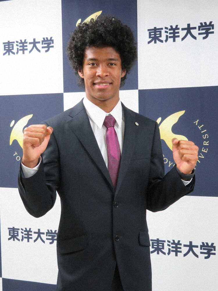 【画像・写真】総体男子100メートル覇者の塚本、東洋大入学式で「ケガ0」誓う　