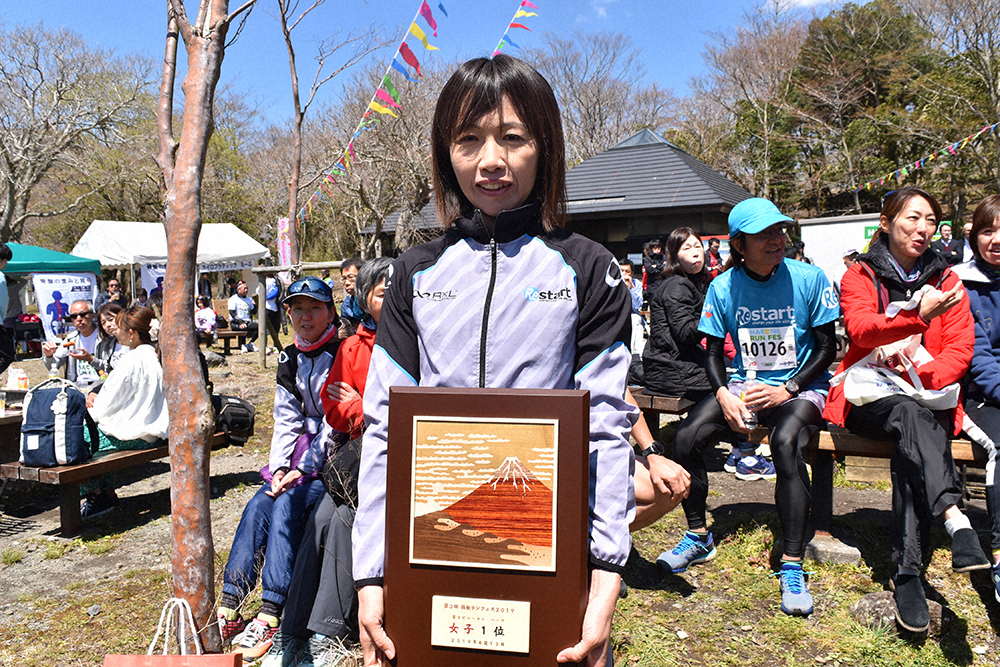 ハーフ女子サタデーで優勝した1万メートル日本記録保持者の石川純子さん