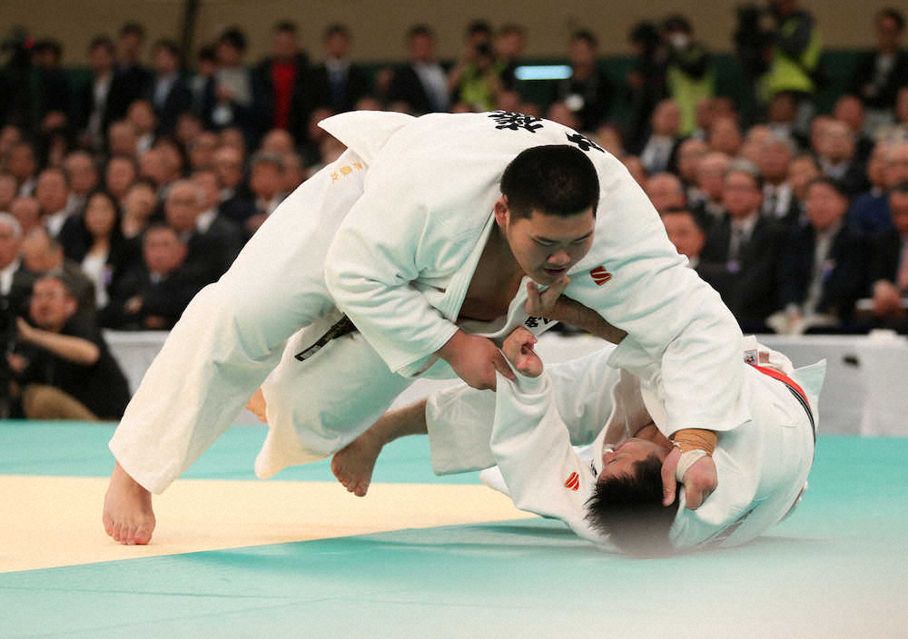 【画像・写真】史上最年少17歳出場の斉藤が1回戦突破　柔道全日本選手権