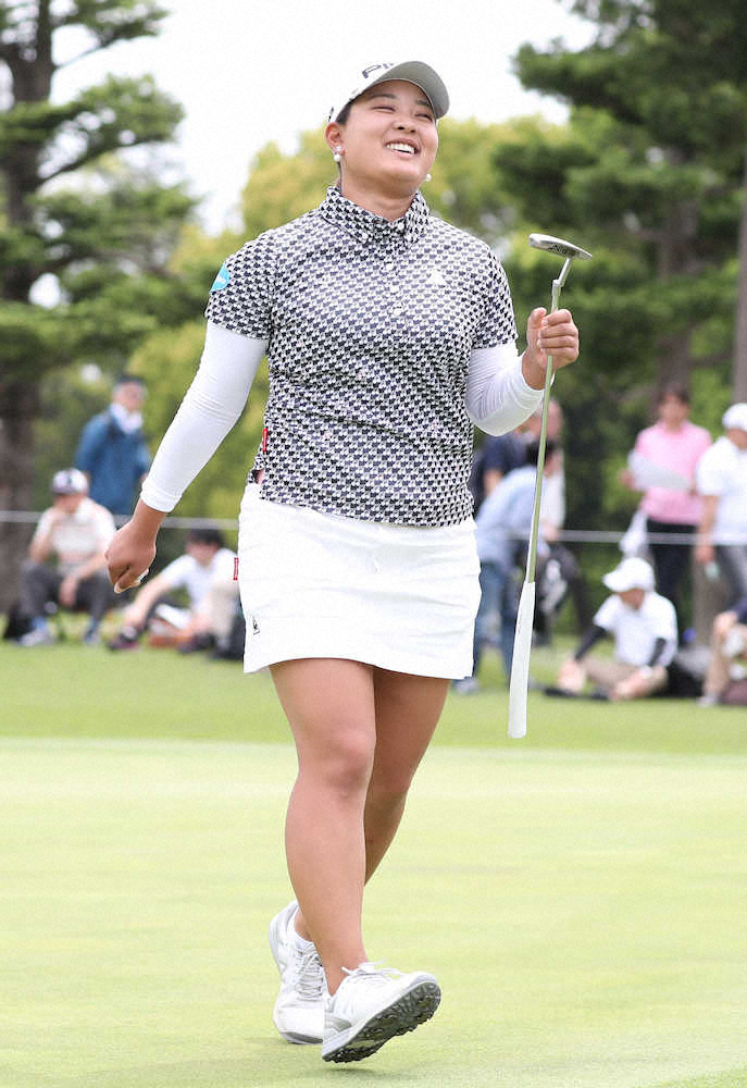 【画像・写真】鈴木愛　女子のコースレコードを更新する65マークし単独首位