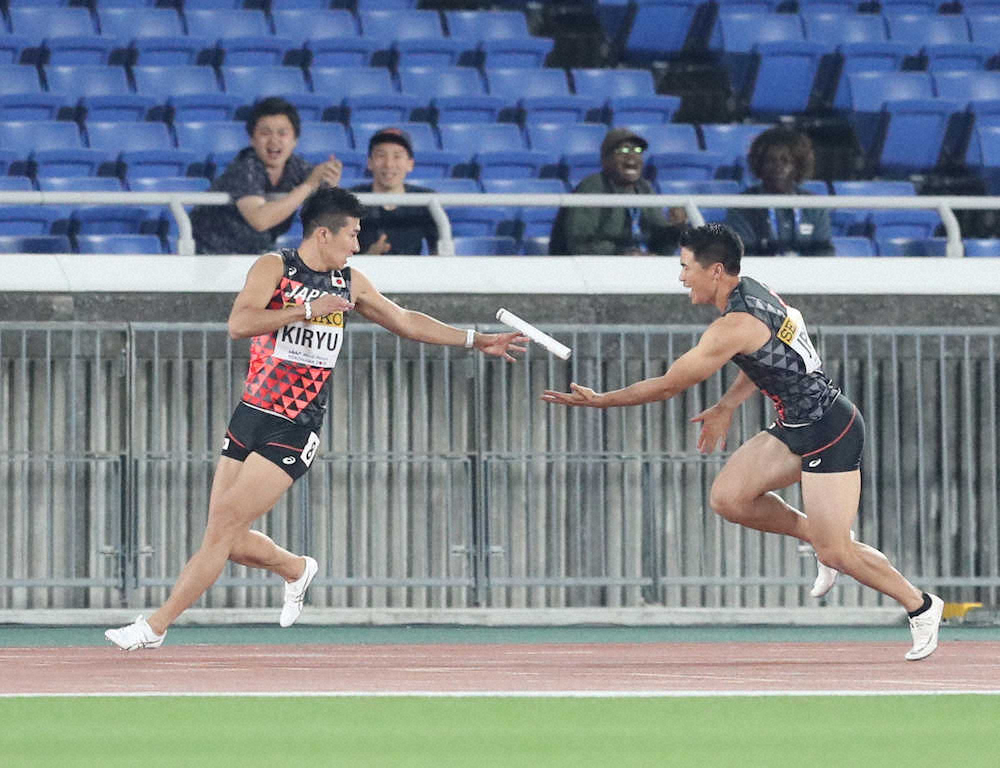 【画像・写真】世界リレー・男子400mリレー　日本は失格で予選敗退　3走・小池→アンカー・桐生でまさかのバトンミス