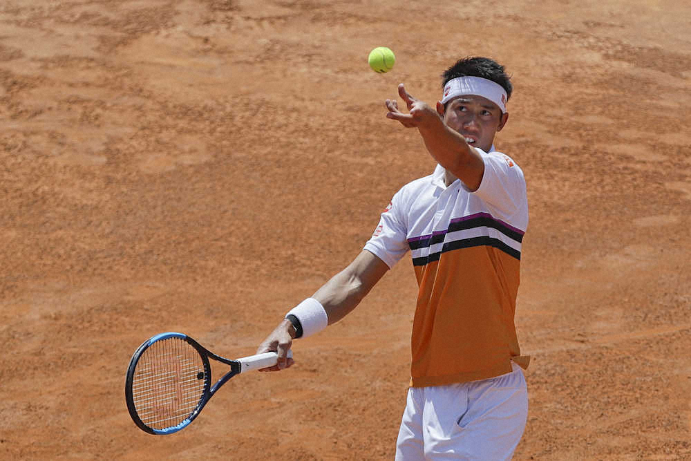 【画像・写真】前日ダブルヘッダーの錦織圭　格下にストレート負け、3年ぶり4強ならず