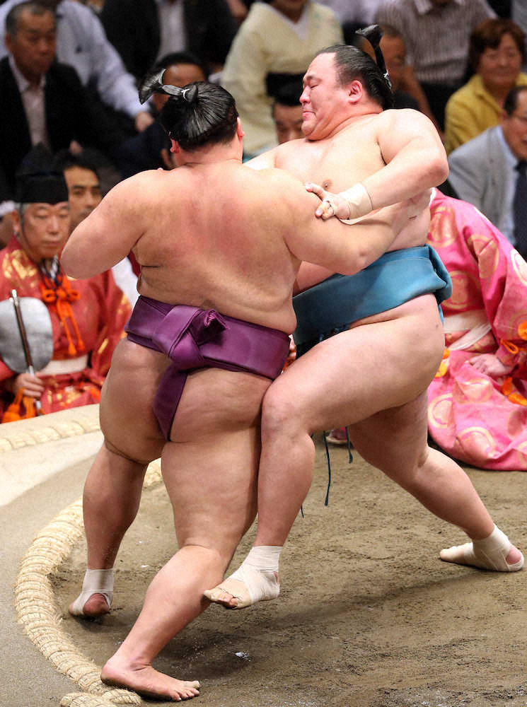 【画像・写真】玉鷲5連勝　単独トップ朝乃山引きずり降ろし　優勝のチャンスも！