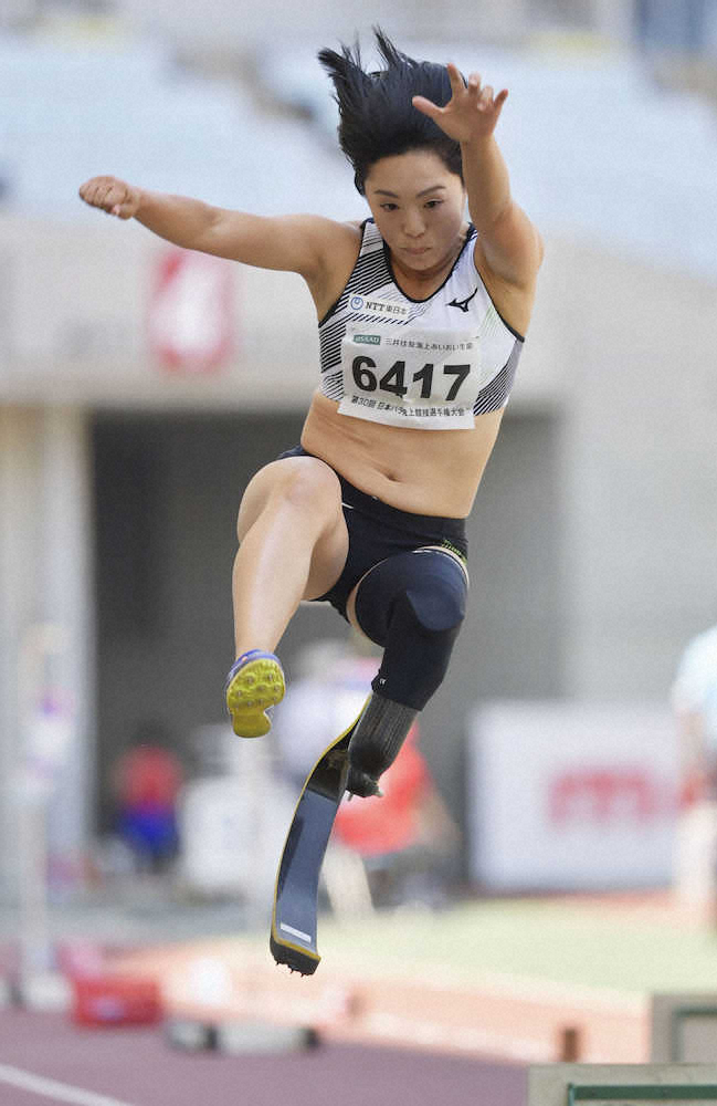 【画像・写真】パラ陸上　高桑が女子走り幅跳び日本一　男子は山本がV
