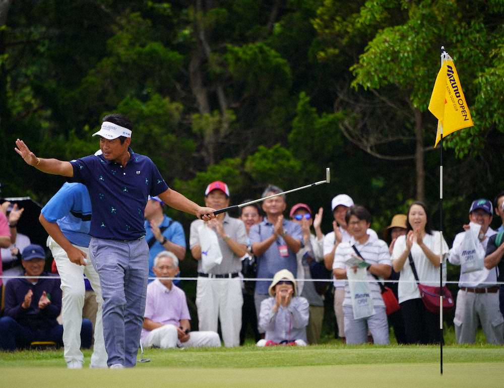 【画像・写真】池田勇太が単独首位で折り返し　スコア伸ばしてリード広げる