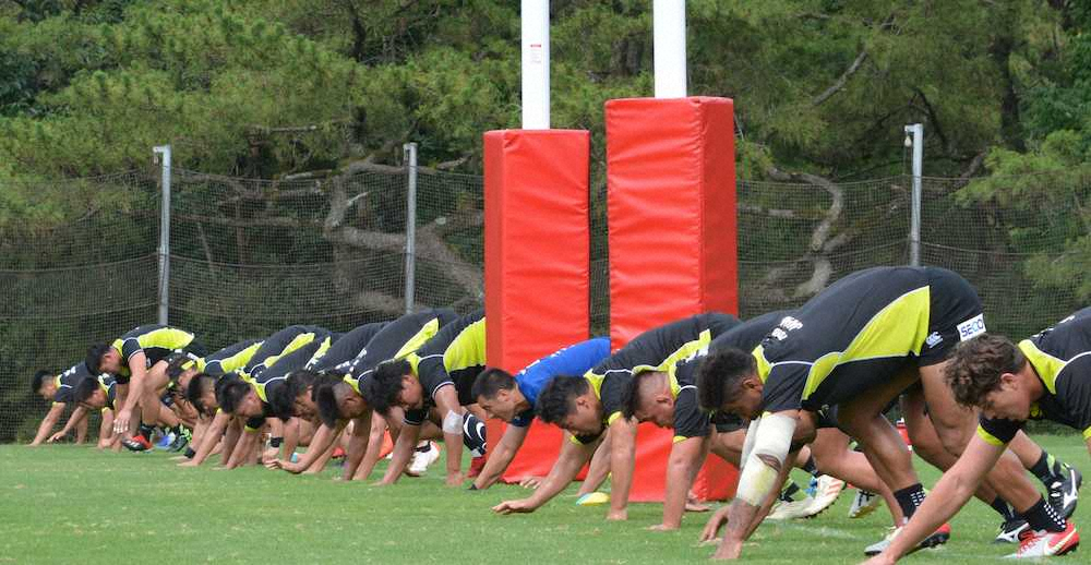 ハードな4日目の練習をこなす日本代表の選手たち