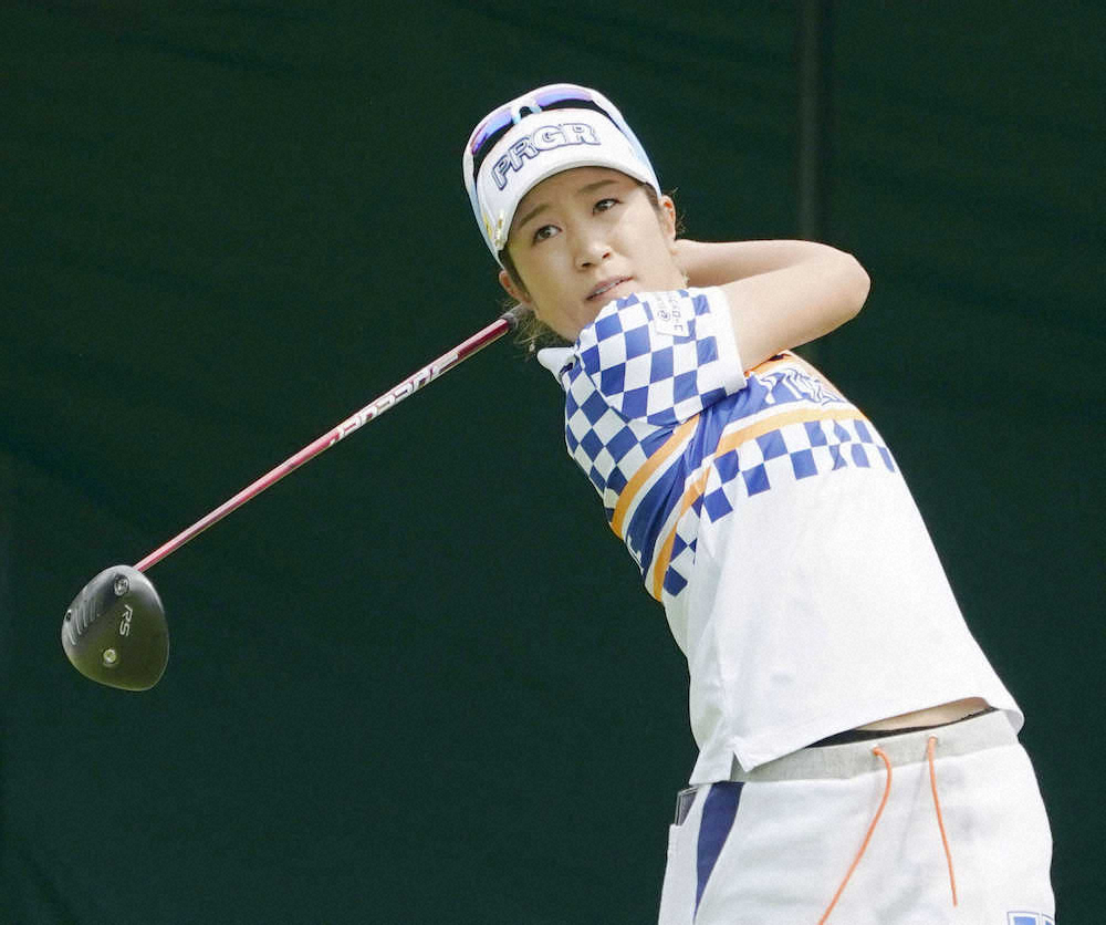 【画像・写真】藤本「パットに助けられた」11年以来2勝目へ好スタート