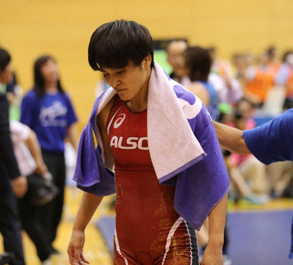 【画像・写真】伊調「悔しいけど悔いはない」　川井梨に惜敗、V5目指す東京五輪厳しく…