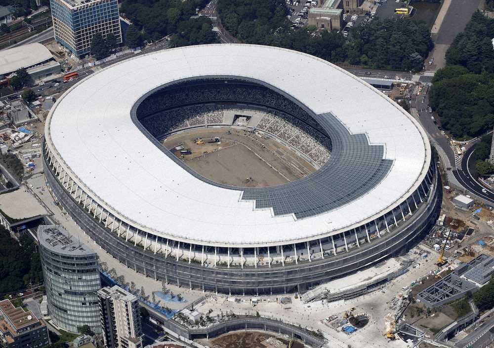 建設中の新国立競技場。2020年東京五輪の開会式などが行われる