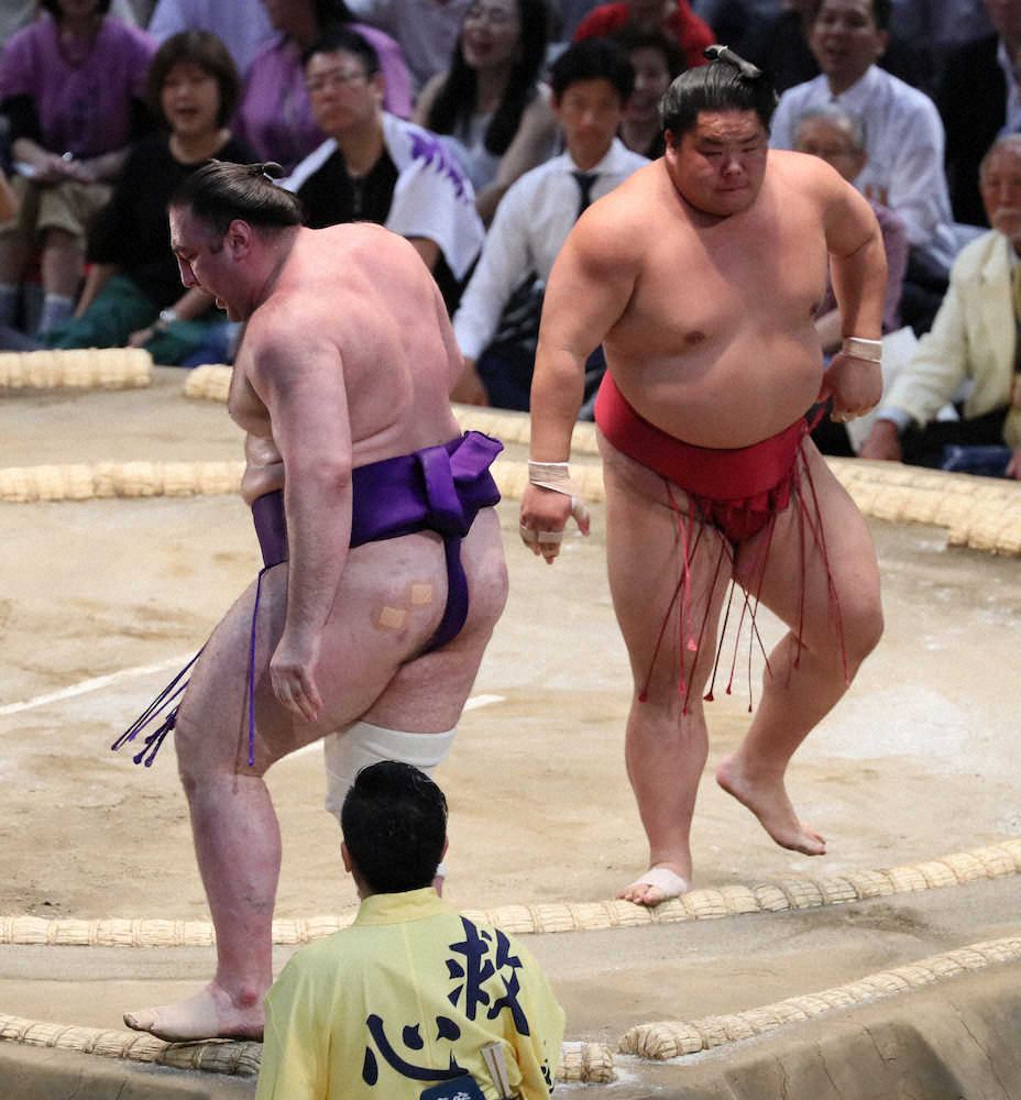 【画像・写真】大栄翔　大関撃破!三役昇進へ集中「立ち合いが良かった」