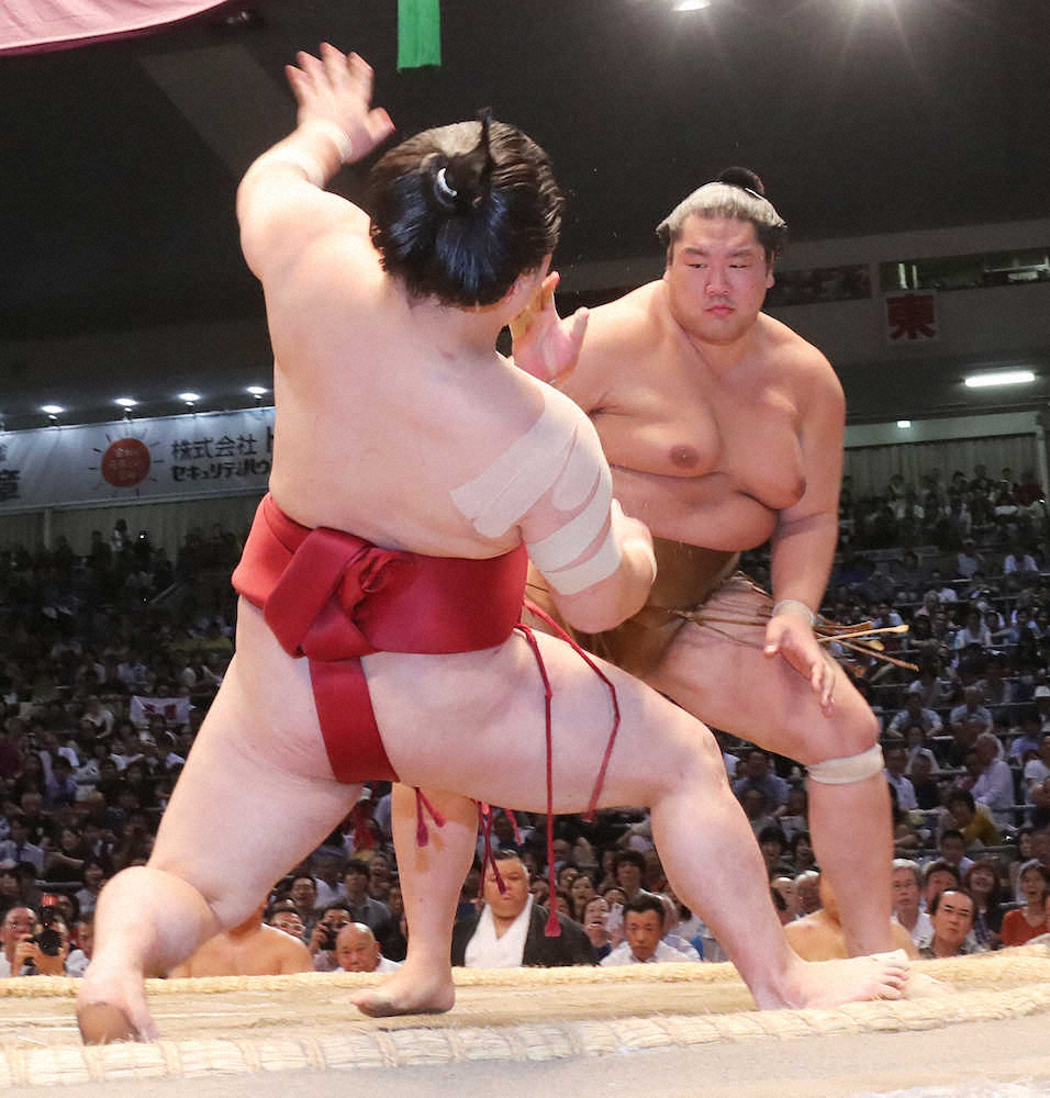 【画像・写真】輝、炎鵬吹っ飛ばしプロ初対決完勝　中学のクラスメート